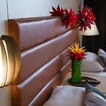 Mbi Travel Hotel 2*