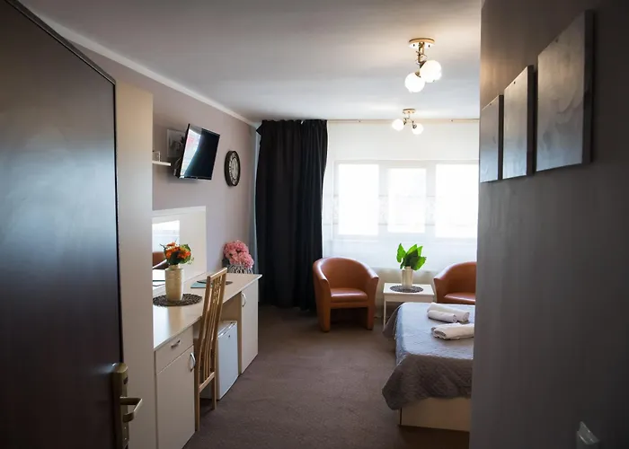 Mbi Travel 2* Крайова